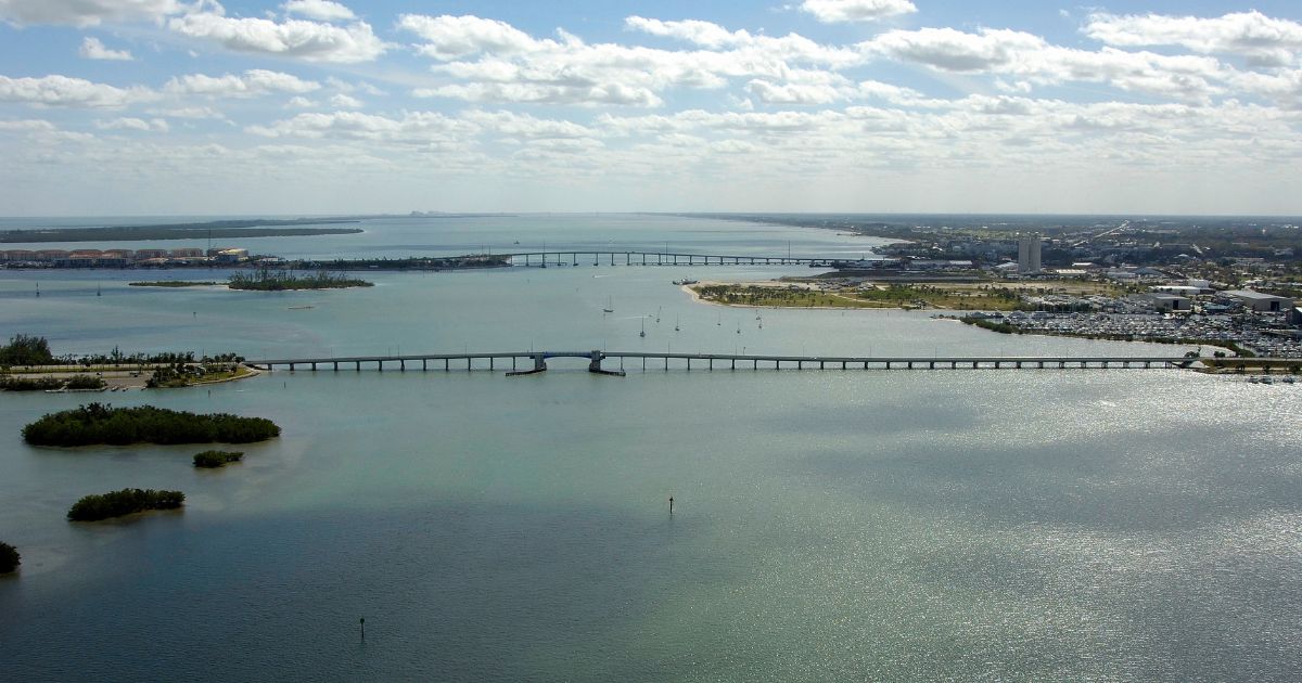 Fort pierce north bridge